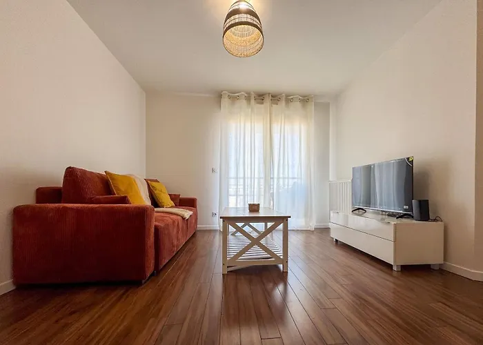 House Novo Appt 15Min From Central Paris
