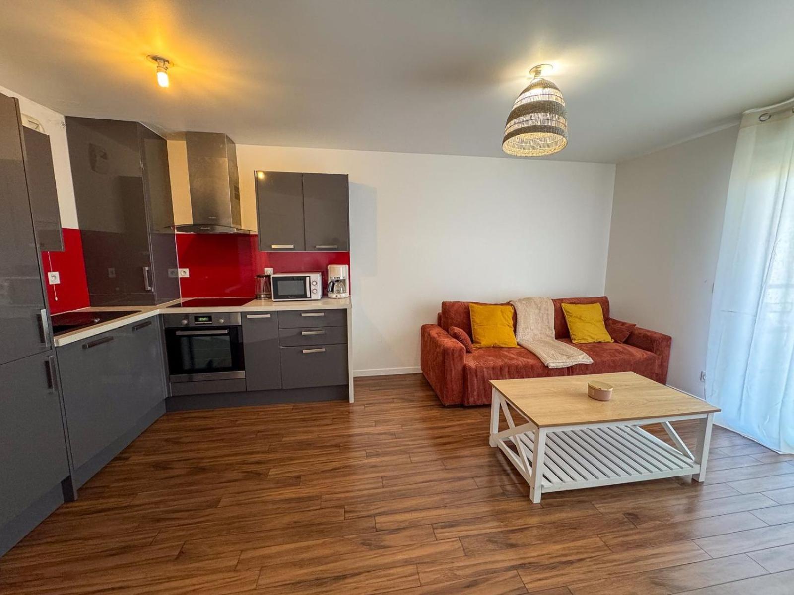 Apartment House Novo Appt 15min From Paris *